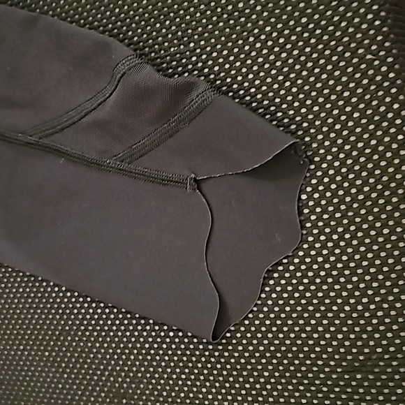 Lululemon Leggings and Matching Tpp - Picture 4 of 8